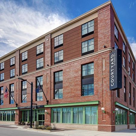 Courtyard By Marriott Manhattan Aggieville エクステリア 写真