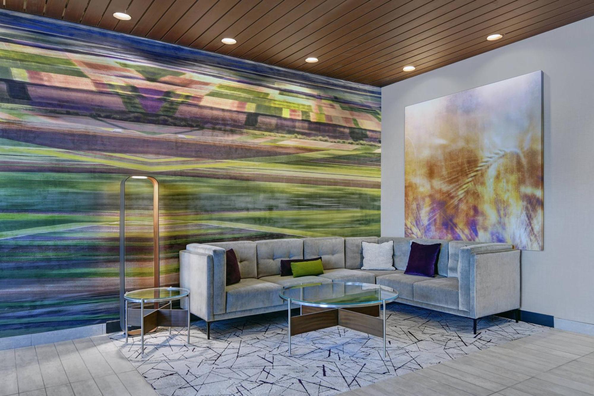 Courtyard By Marriott Manhattan Aggieville エクステリア 写真